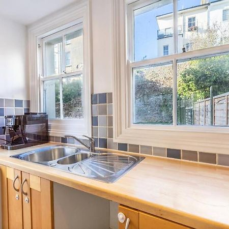 ブライトンVictorian Flat Close To Station With Large Gardenアパートメント エクステリア 写真