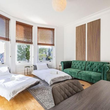 ブライトンVictorian Flat Close To Station With Large Gardenアパートメント エクステリア 写真