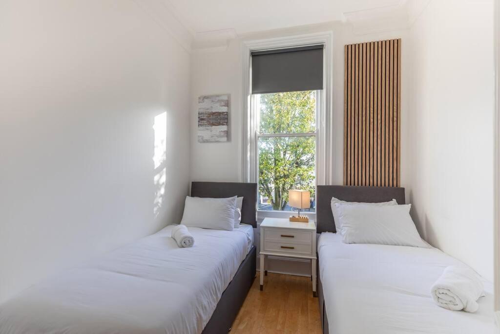 ブライトンVictorian Flat Close To Station With Large Gardenアパートメント エクステリア 写真